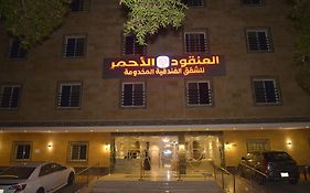 العنقود الأحمر Lavana - شارع صاري